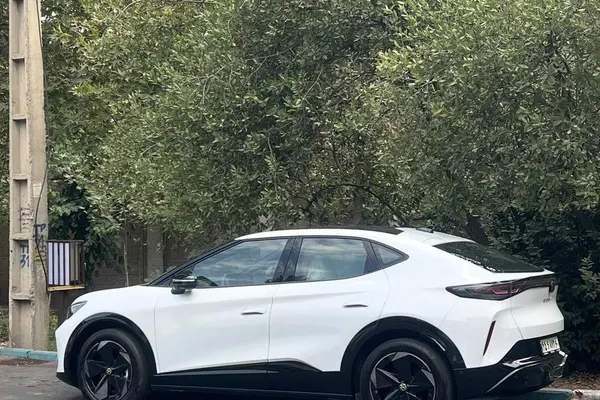 فولکس، آی دی یونیکس