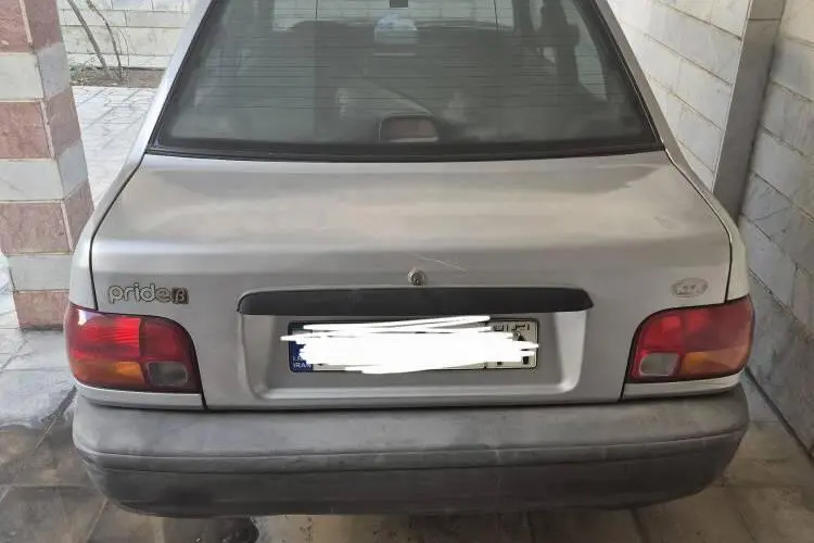 پراید،  صندوق دار