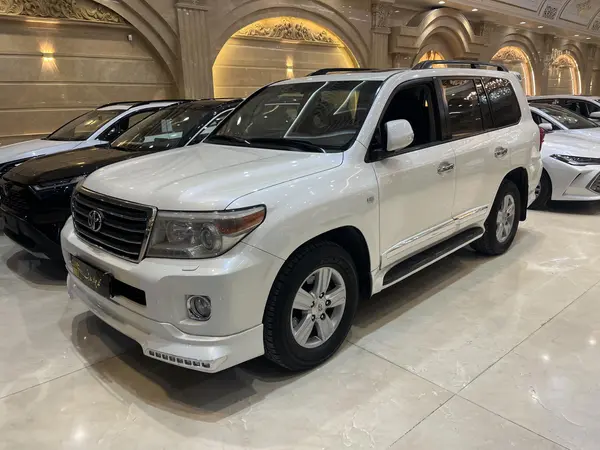 تویوتا، لندکروز چهار در