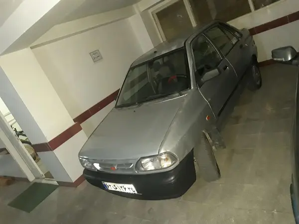 پراید، صندوق دار