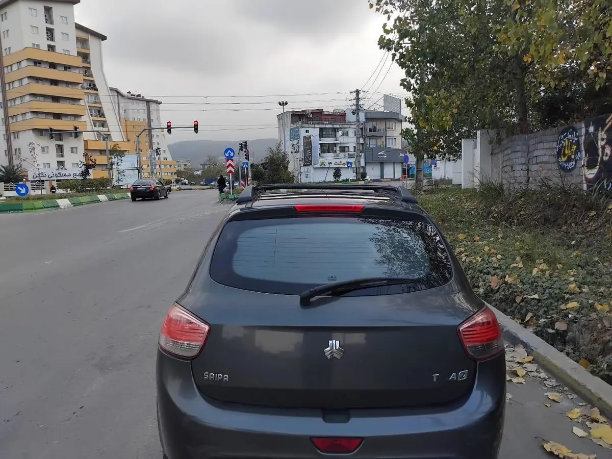 تیبا،  هاچ بک