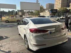 هیوندای، النترا
