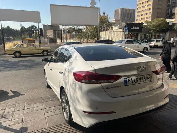هیوندای  النترا