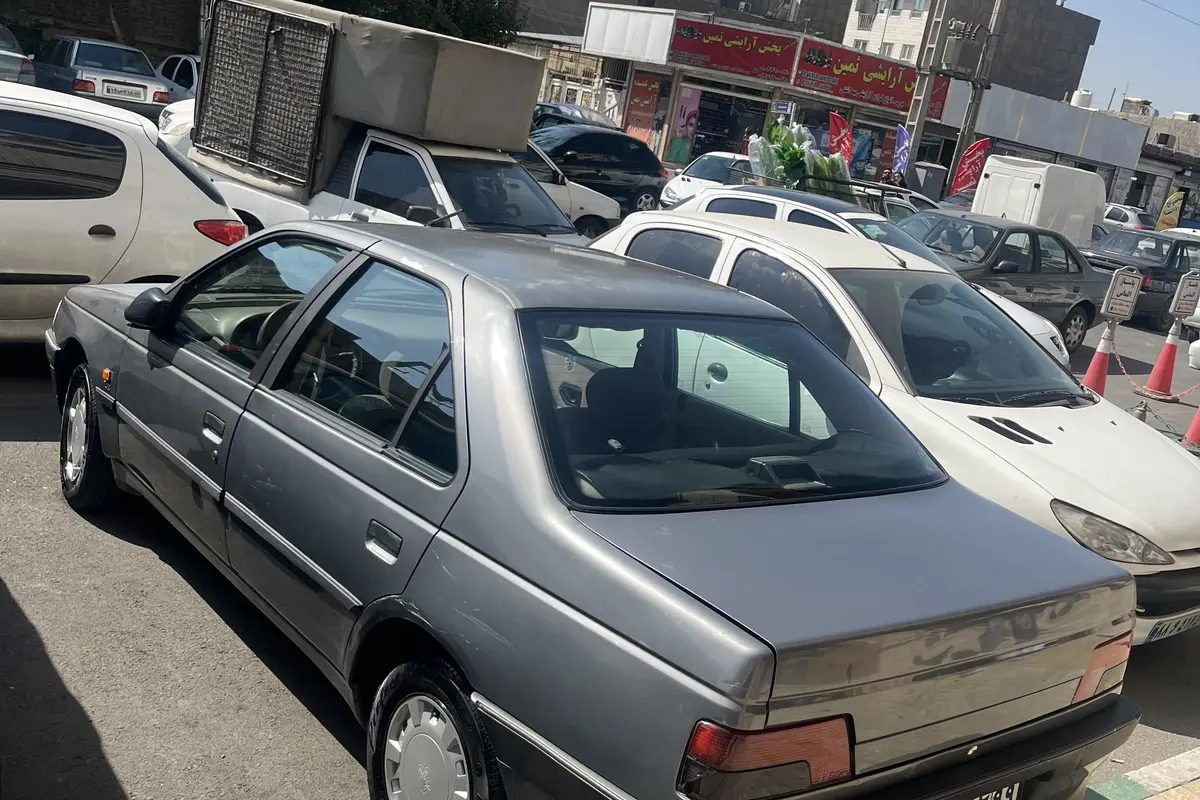 پژو،  405