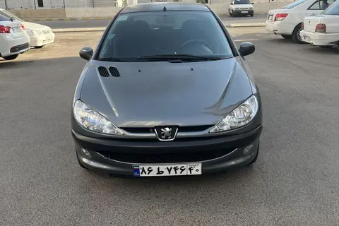 پژو، 206