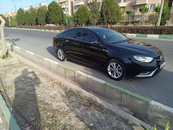 ام جی، 6