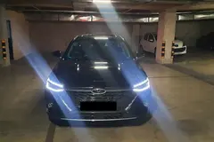 فونیکس، آریزو 8 (Z8)