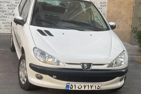 پژو، 206