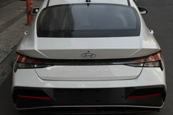 هیوندای، النترا