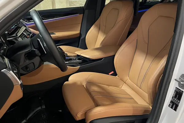 ب ام و، سری 5 سدان