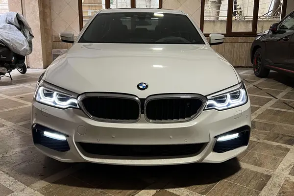 ب ام و، سری 5 سدان