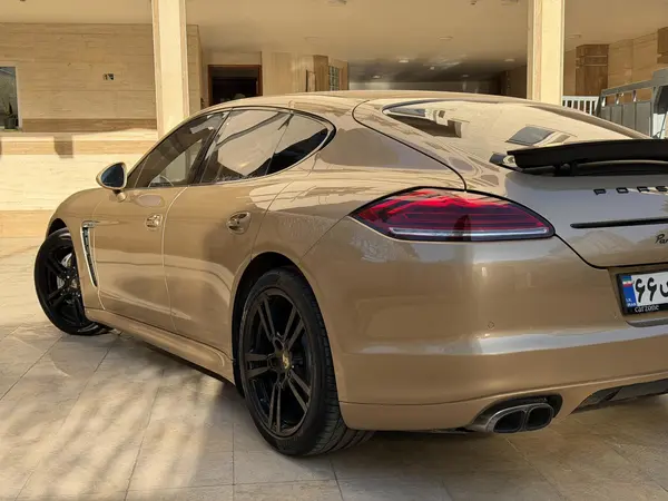 پورشه، پانامرا