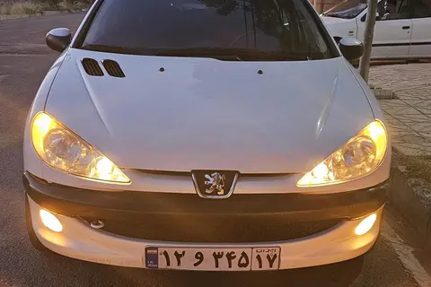 پژو، 206 SD