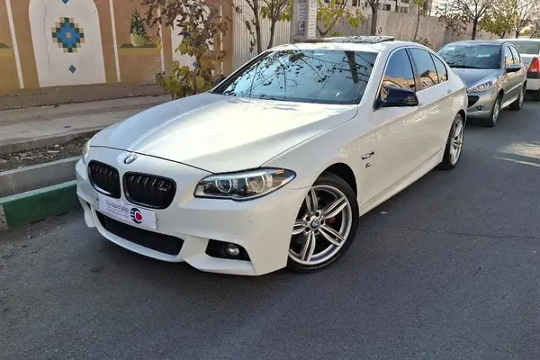 ب ام و، سری 5 سدان