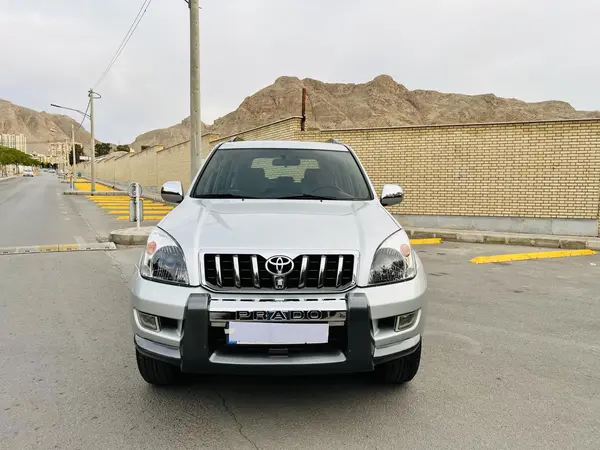 تویوتا  پرادو  چهار در