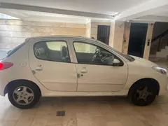 پژو، 207