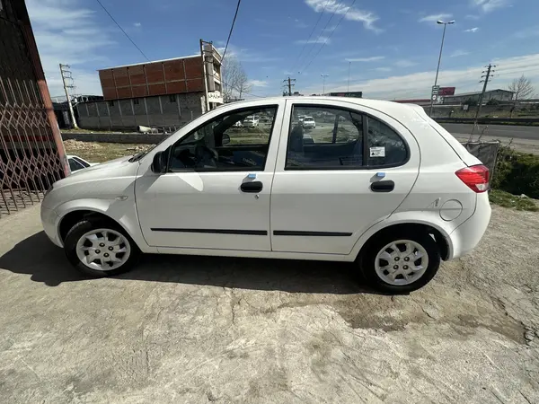 تیبا، هاچ بک