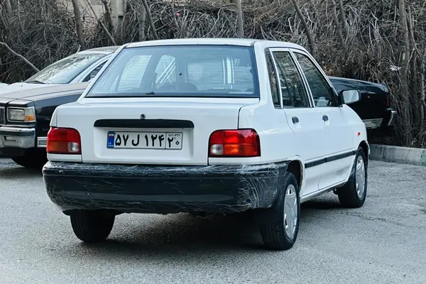 پراید، صندوق دار