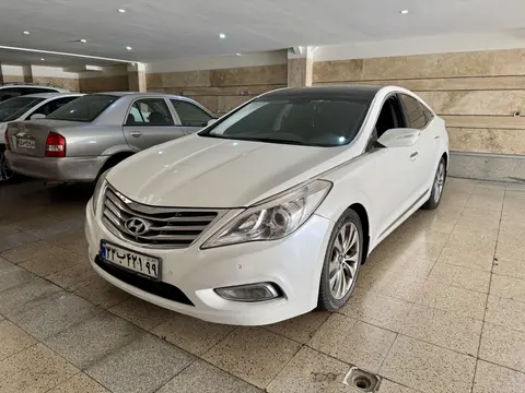 هیوندای، آزرا (گرنجور)