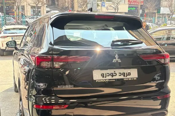 میتسوبیشی، اوتلندر