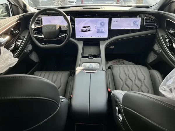 اکستریم، VX (QX)