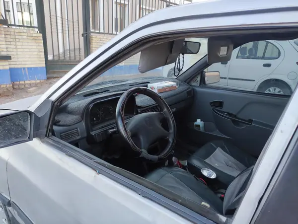 پراید، صندوق دار