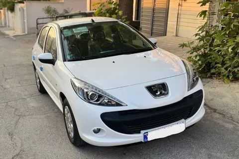 پژو، 207