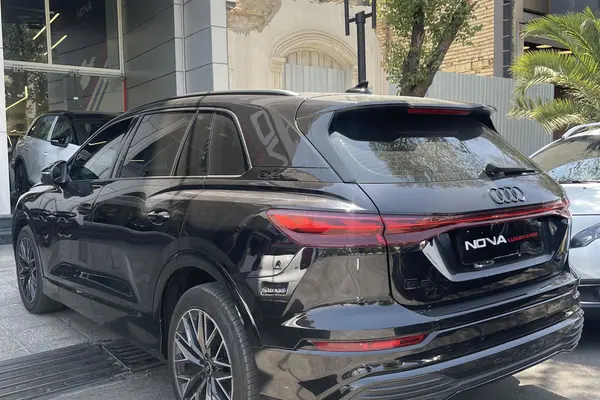آئودی  Q5 e-tron