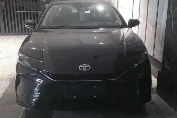 تویوتا، کمری هیبرید