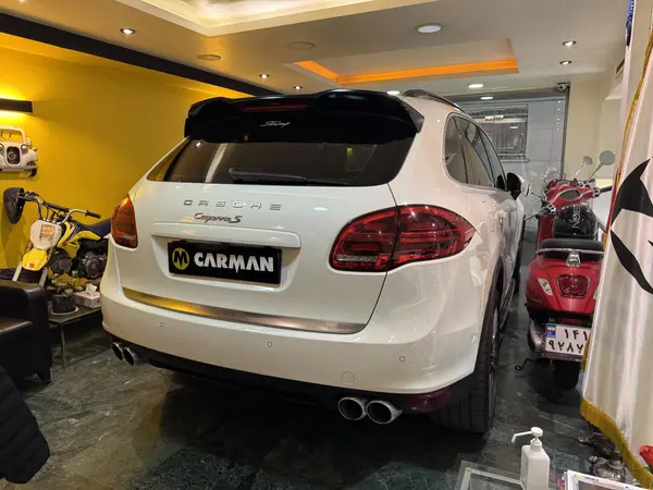 پورشه، کاین