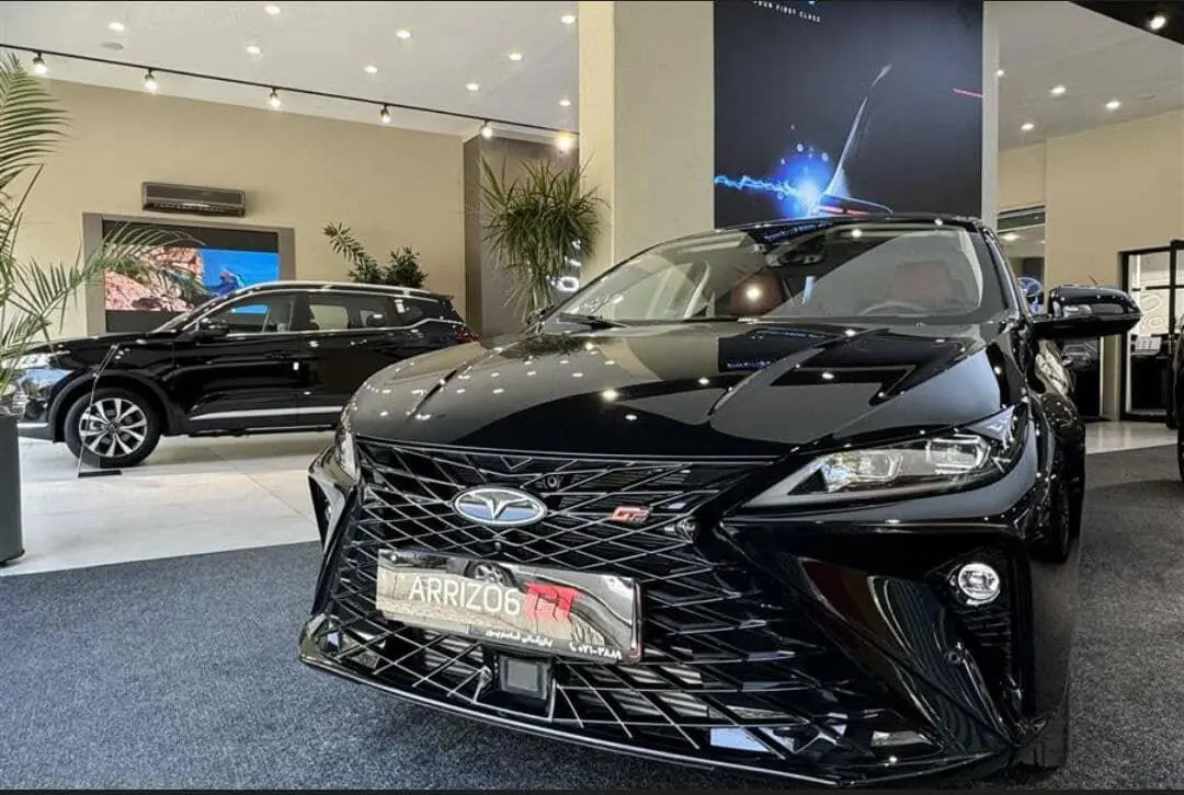 فونیکس،  آریزو 6 جی تی (Z6 GT)