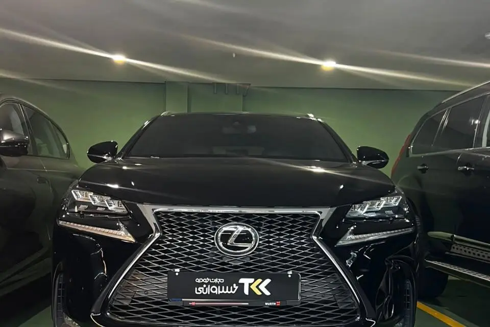 لکسوس،  NX