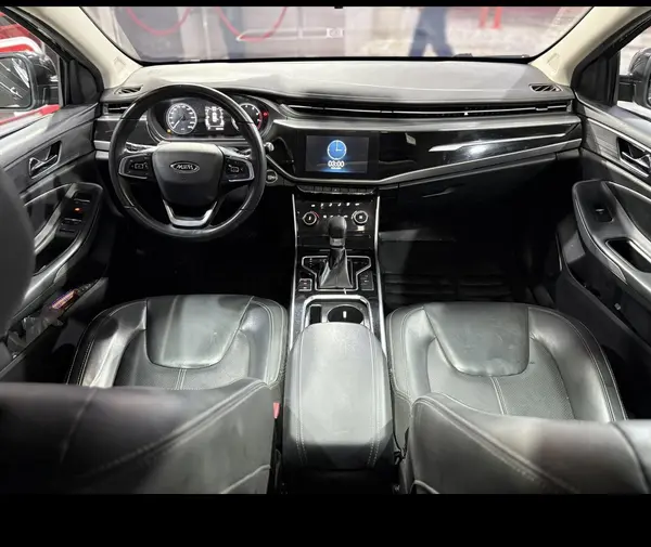 چری، آریزو 5T