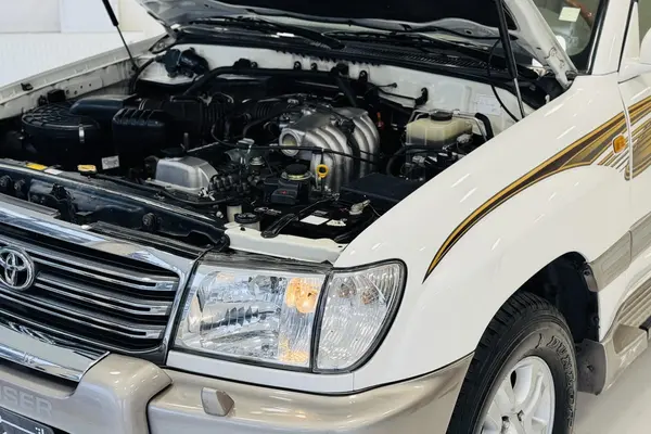 تویوتا، لندکروز چهار در