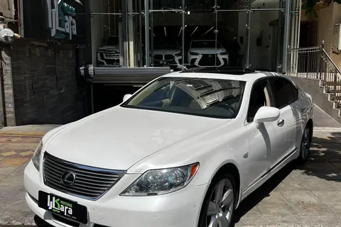 لکسوس، LS