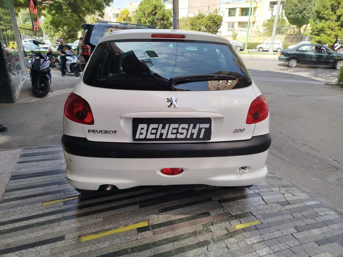 پژو،  206