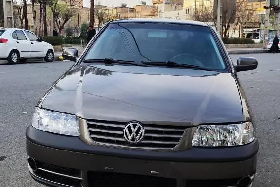 فولکس،  گل