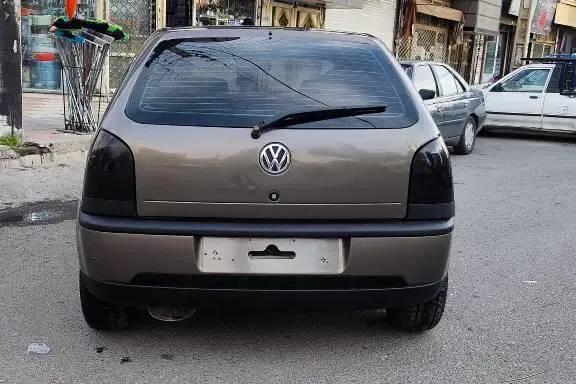 فولکس،  گل