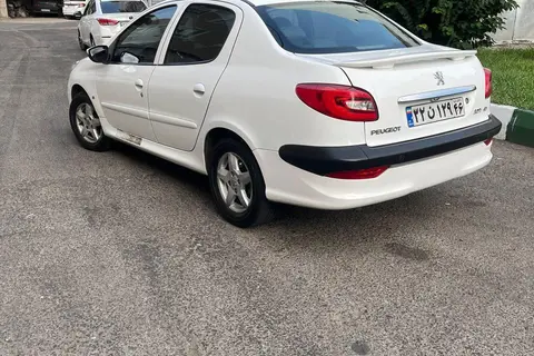 پژو، 207 صندوقدار