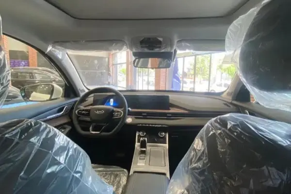 ام وی ام  X77