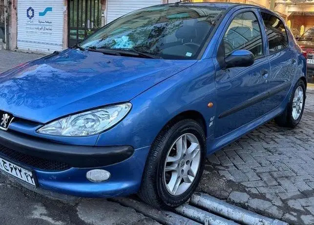 پژو،  206