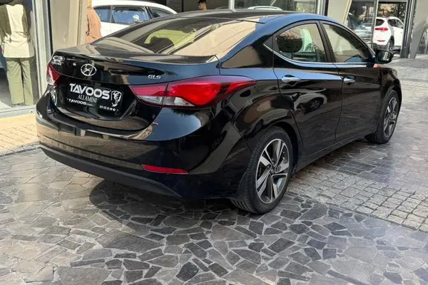 هیوندای، النترا