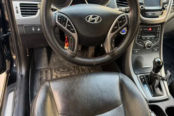 هیوندای، النترا