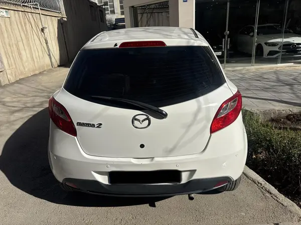 مزدا، 2 هاچ بک