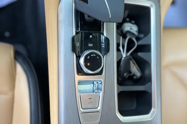 اینفینیت، اکسپلورر