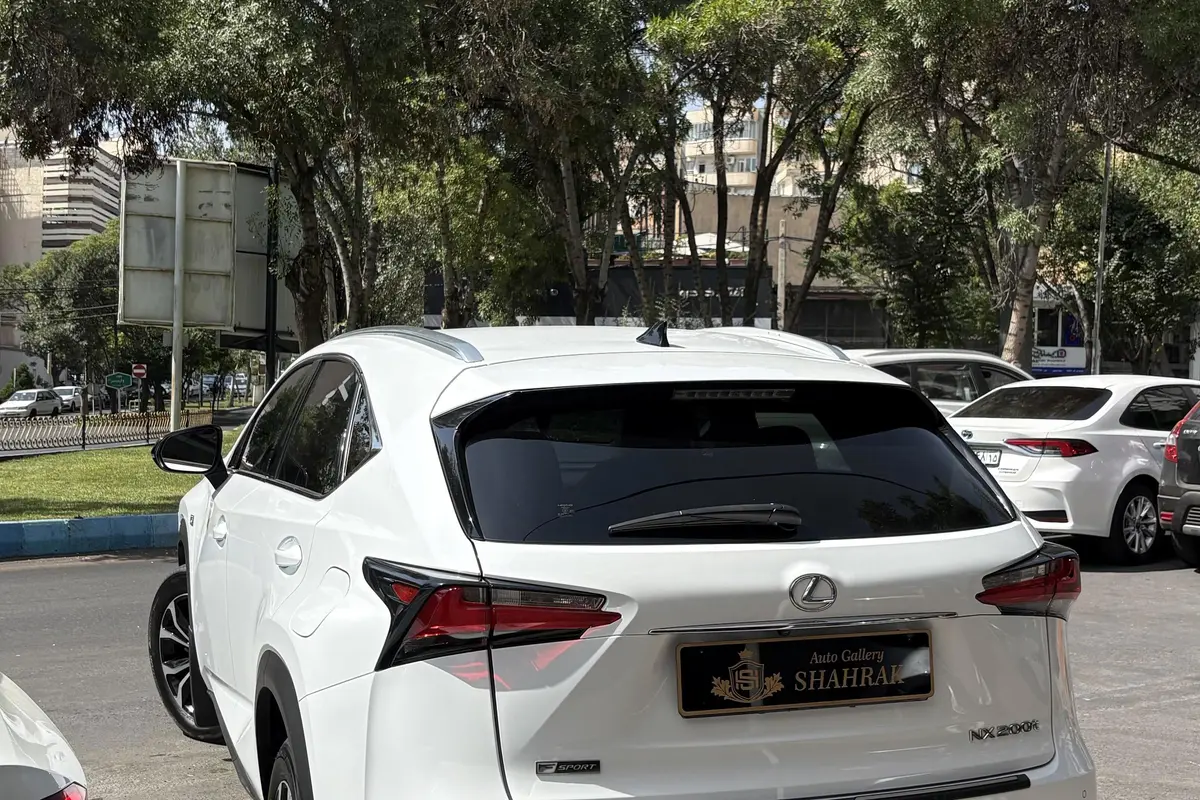 لکسوس  NX