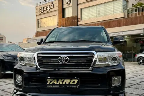 تویوتا، لندکروز چهار در