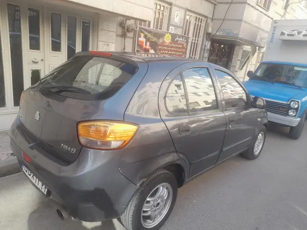 تیبا، هاچ بک