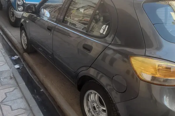 تیبا، هاچ بک