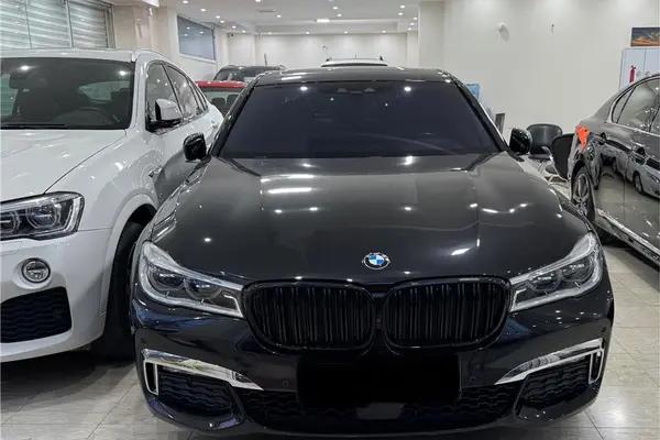 ب ام و، سری 7